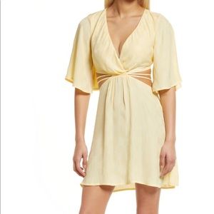 ✨4SI3NNA Melissa Side Cutout Dress✨